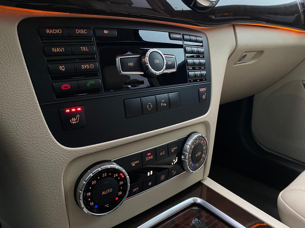 2014 Mercedes-Benz GLK-Class GLK250-4MATIC-BLUETEC-NAV-360 CAMERA-PANO ROOF Photo