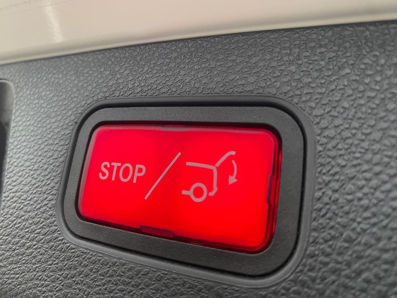 2014 Mercedes-Benz GLK-Class GLK250-4MATIC-BLUETEC-NAV-360 CAMERA-PANO ROOF Photo