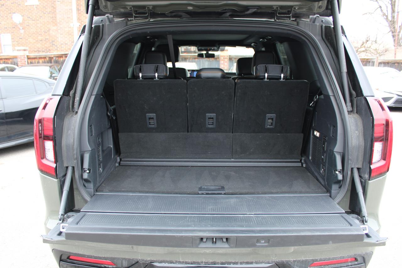 2025 Ford Expedition TREMOR 4X4 Photo