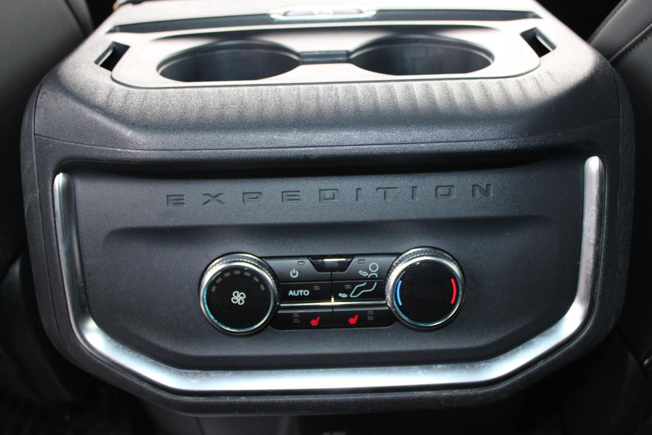 2025 Ford Expedition TREMOR 4X4 Photo