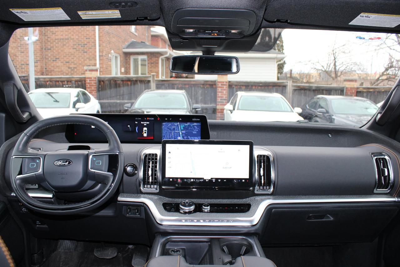 2025 Ford Expedition TREMOR 4X4 Photo