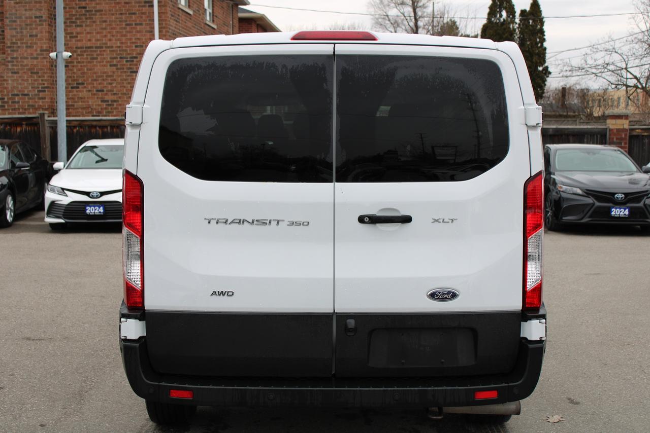 2023 Ford Transit XLT Photo4