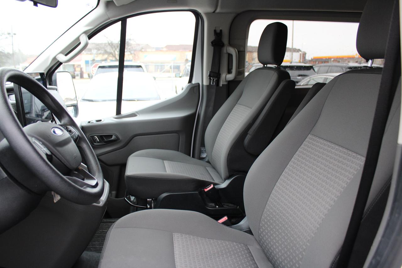 2023 Ford Transit XLT Photo