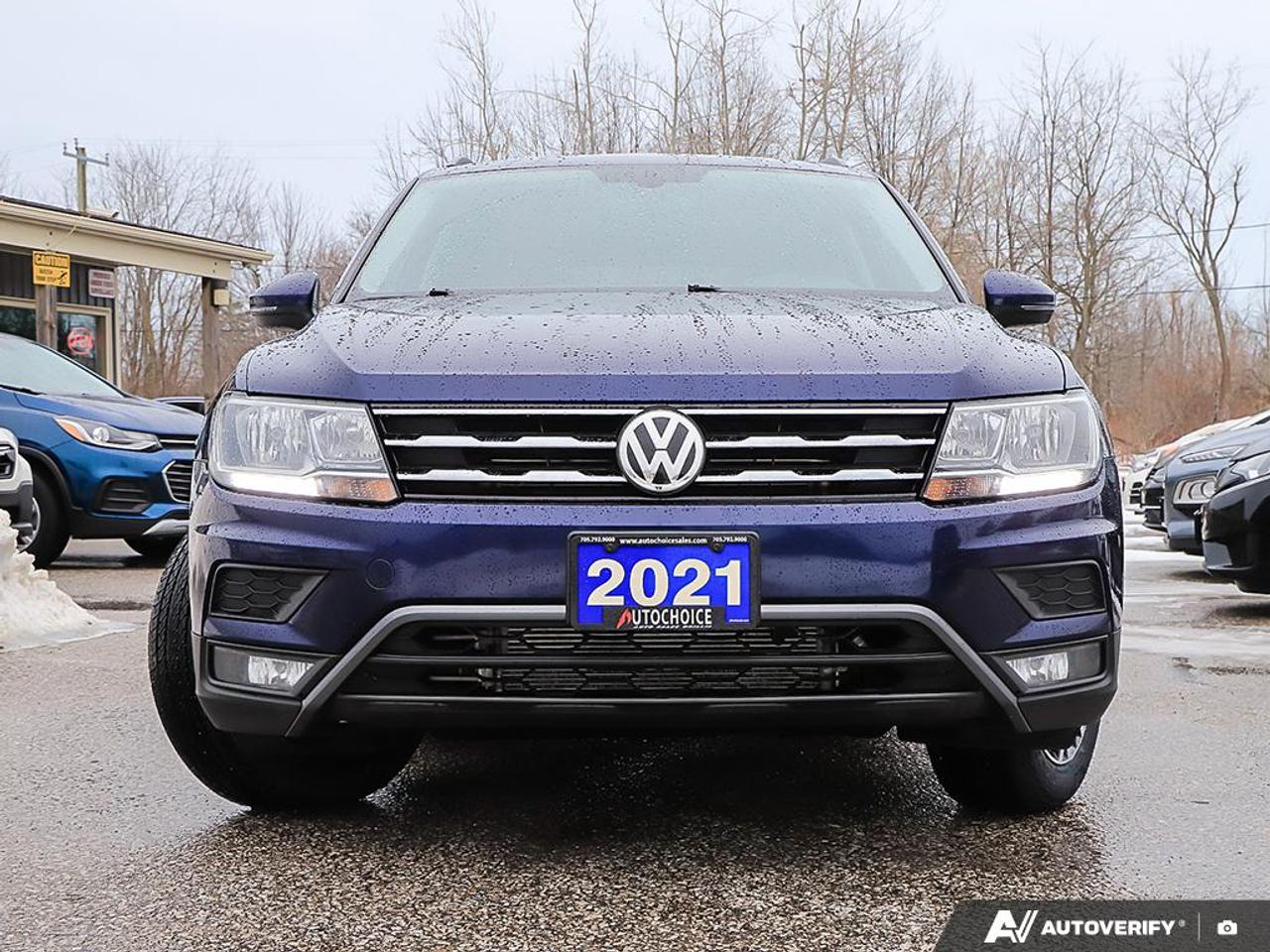 2021 Volkswagen Tiguan Comfortline AWD, PANO, NAVI, LEATHER INT, H/SEATS, - Photo #2