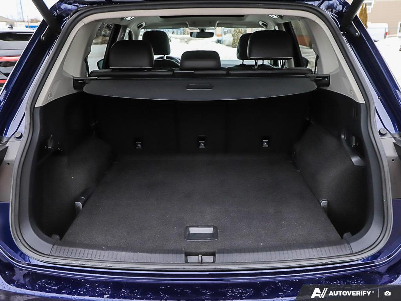 2021 Volkswagen Tiguan Comfortline AWD, PANO, NAVI, LEATHER INT, H/SEATS, Photo