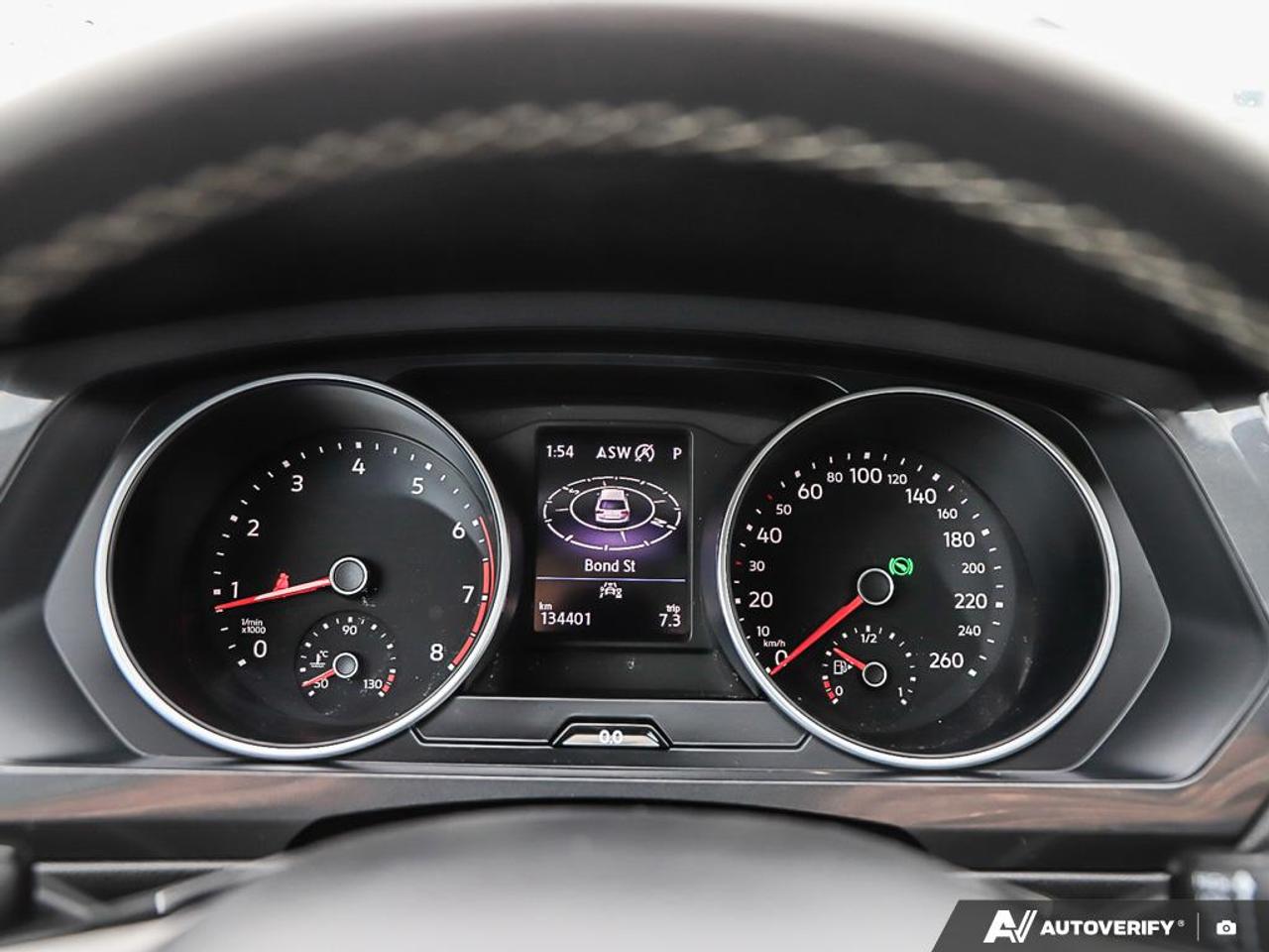 2021 Volkswagen Tiguan Comfortline AWD, PANO, NAVI, LEATHER INT, H/SEATS, Photo