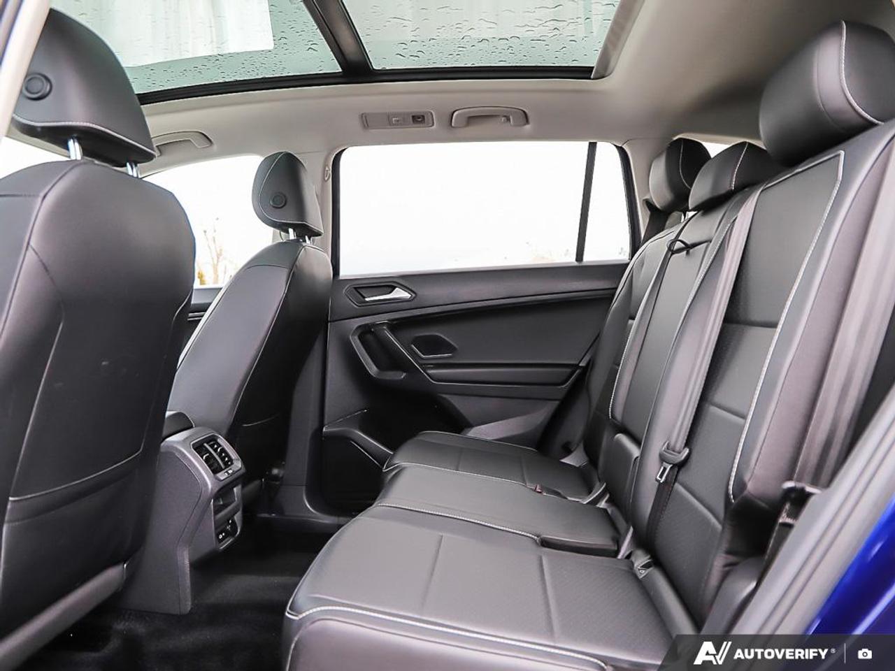 2021 Volkswagen Tiguan Comfortline AWD, PANO, NAVI, LEATHER INT, H/SEATS, Photo