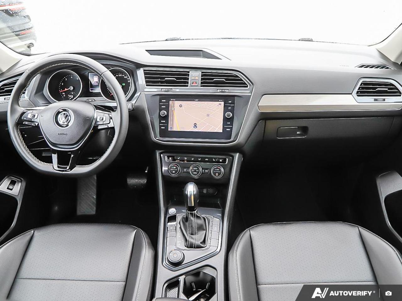 2021 Volkswagen Tiguan Comfortline AWD, PANO, NAVI, LEATHER INT, H/SEATS, Photo