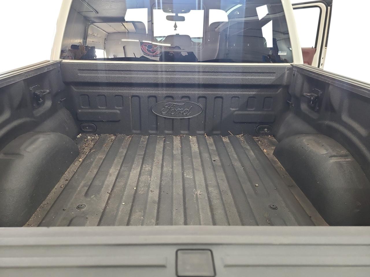 2018 Ford F-150 Platinum - Photo #18