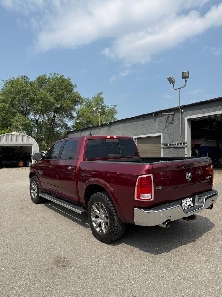 2019 RAM 1500 Classic Laramie Photo