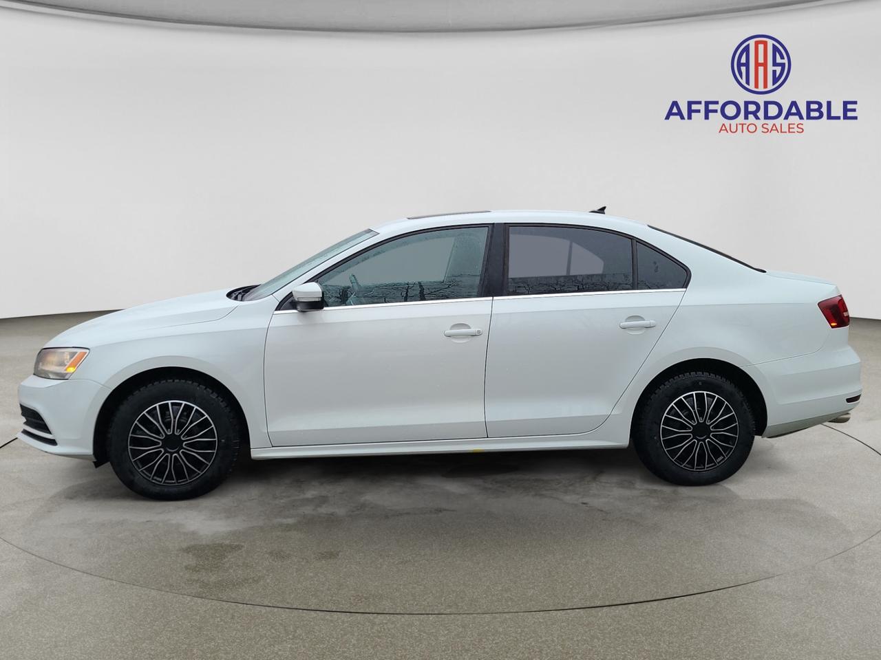 2016 Volkswagen Jetta 1.8T Sport - Photo #2