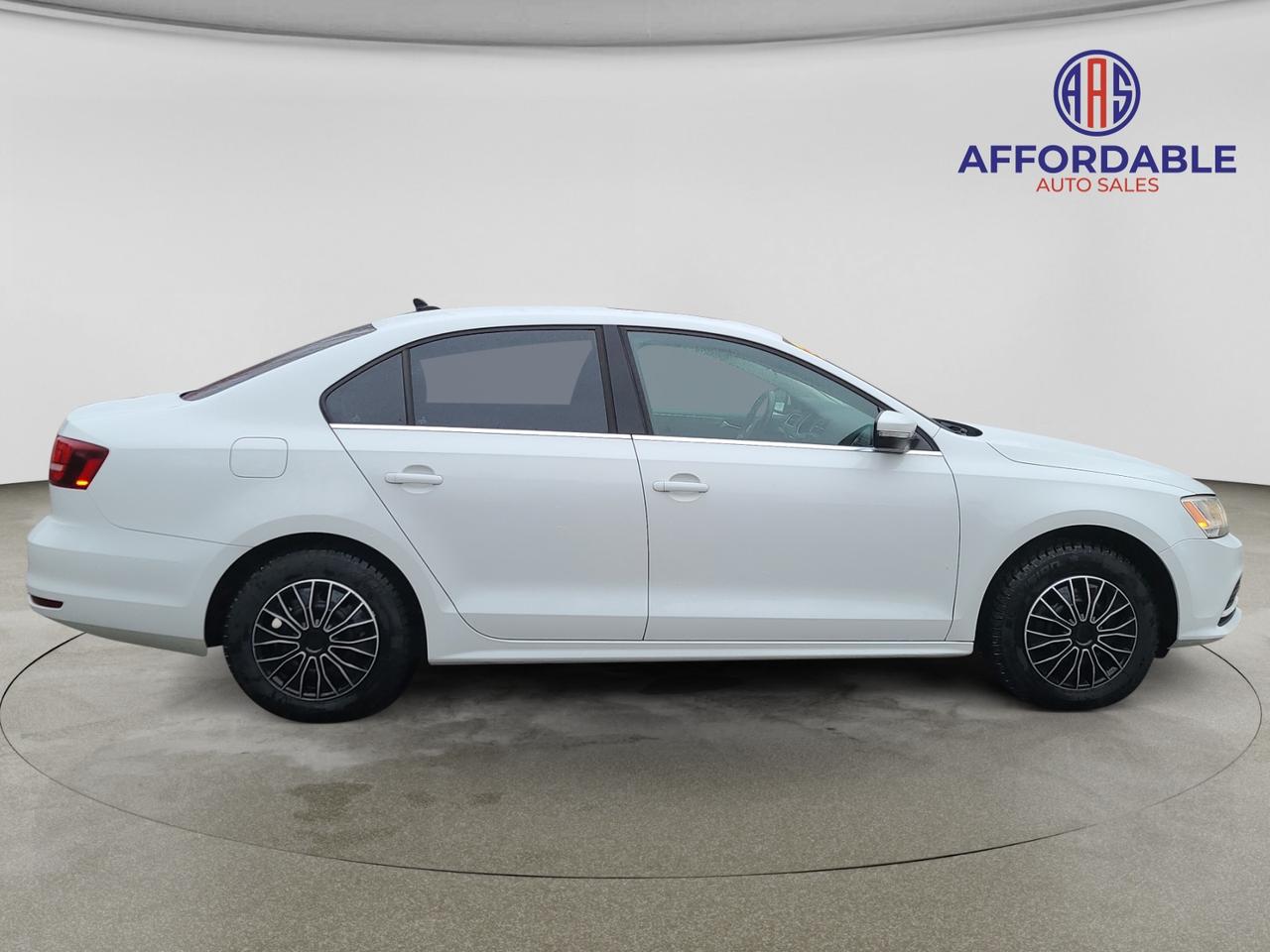 2016 Volkswagen Jetta 1.8T Sport - Photo #6