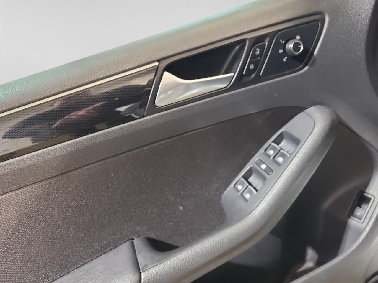 2016 Volkswagen Jetta 1.8T Sport - Photo #11