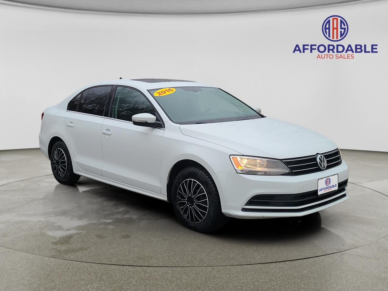 2016 Volkswagen Jetta 1.8T Sport Photo