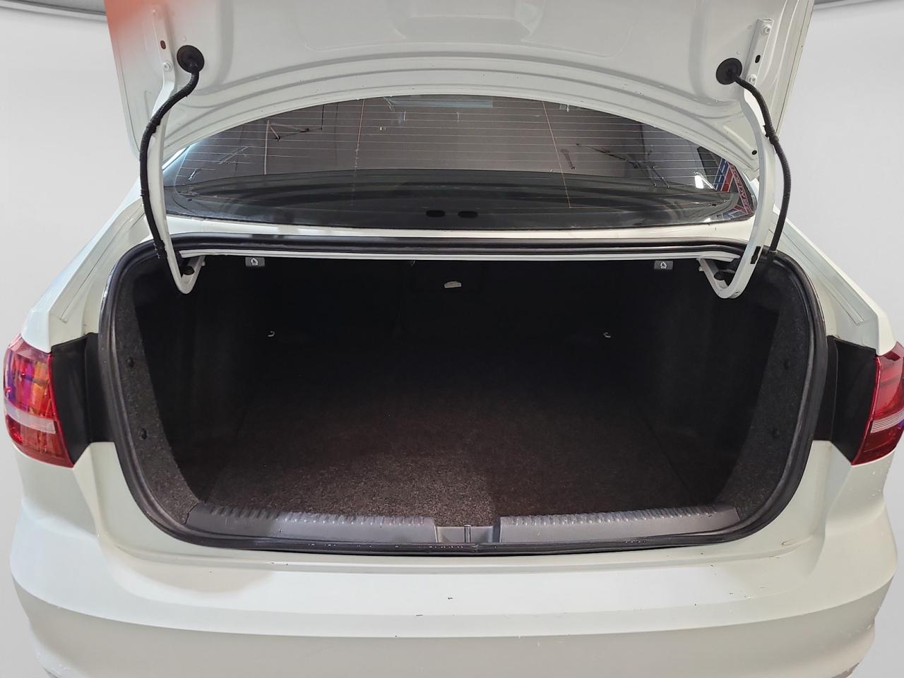 2016 Volkswagen Jetta 1.8T Sport Photo