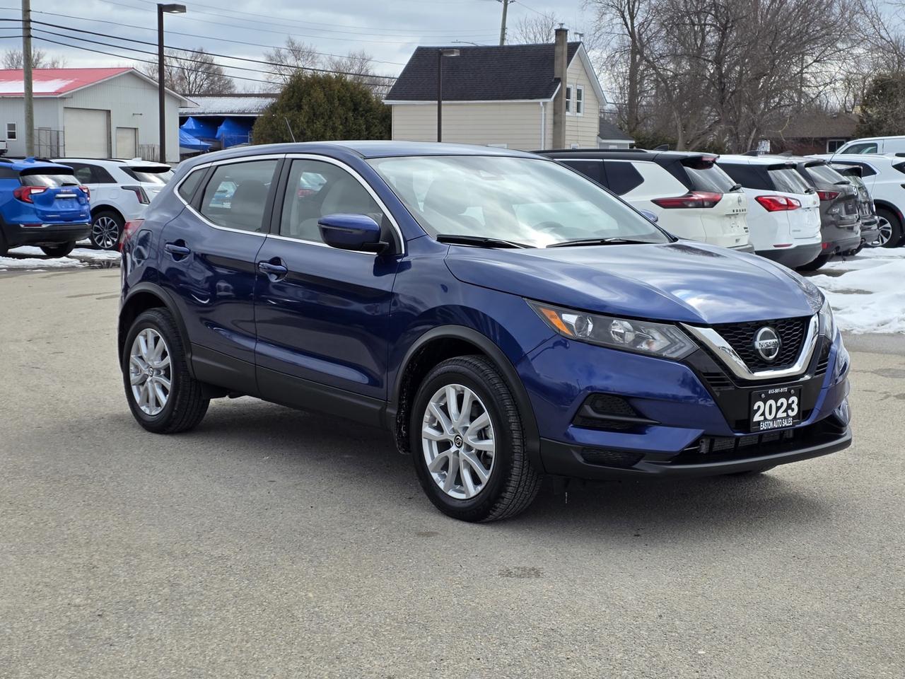 2023 Nissan Qashqai S AWD Photo2