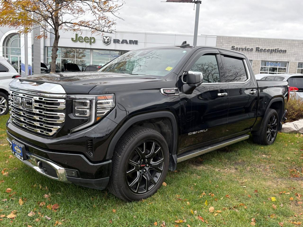 2023 GMC Sierra 1500 Denali Photo0