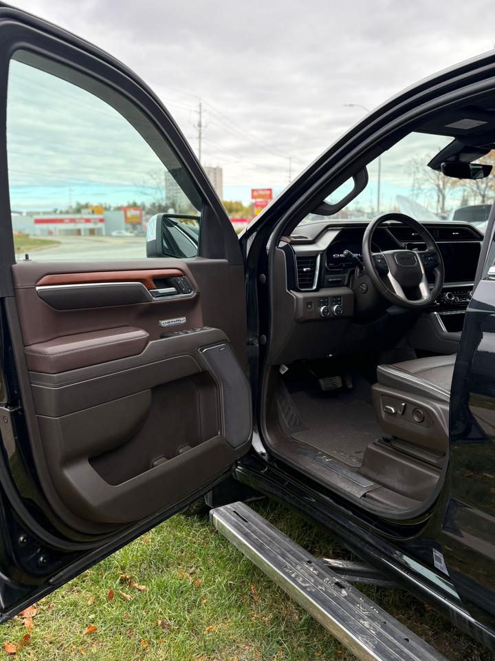 2023 GMC Sierra 1500 Denali Photo