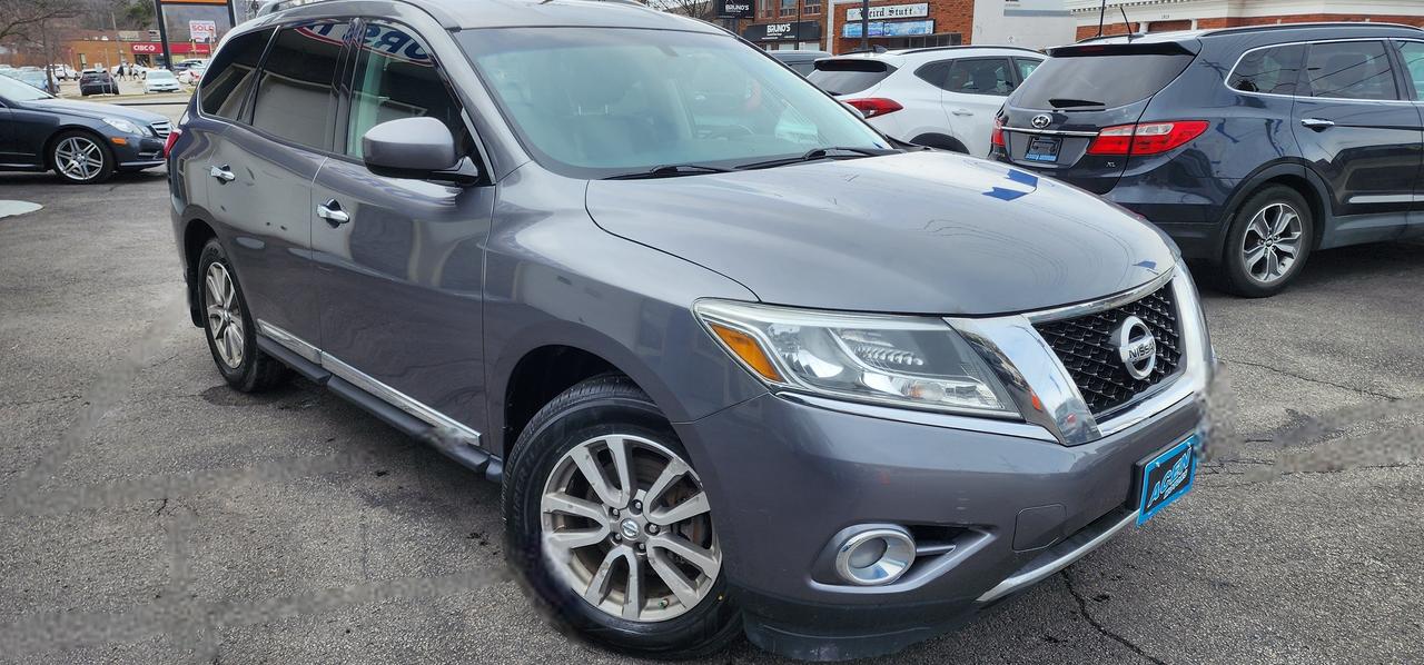 2016 Nissan Pathfinder SL- NEW BRAKES, TIRES, FULLY CERTIFIED !!! Photo