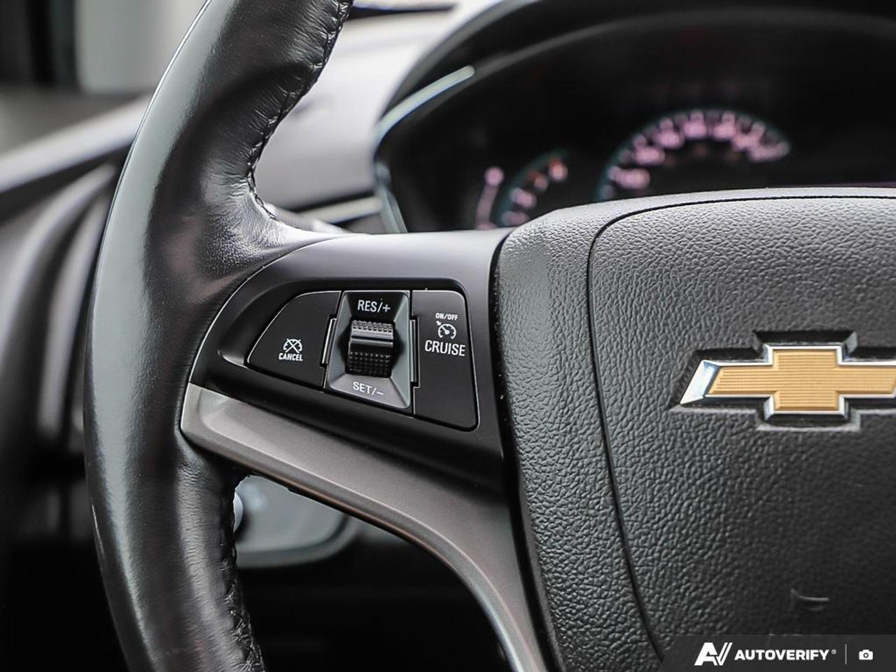 2019 Chevrolet Trax LT, LOW KM'S, REMOTE START, PWR S/ROOF, R/V CAM Photo