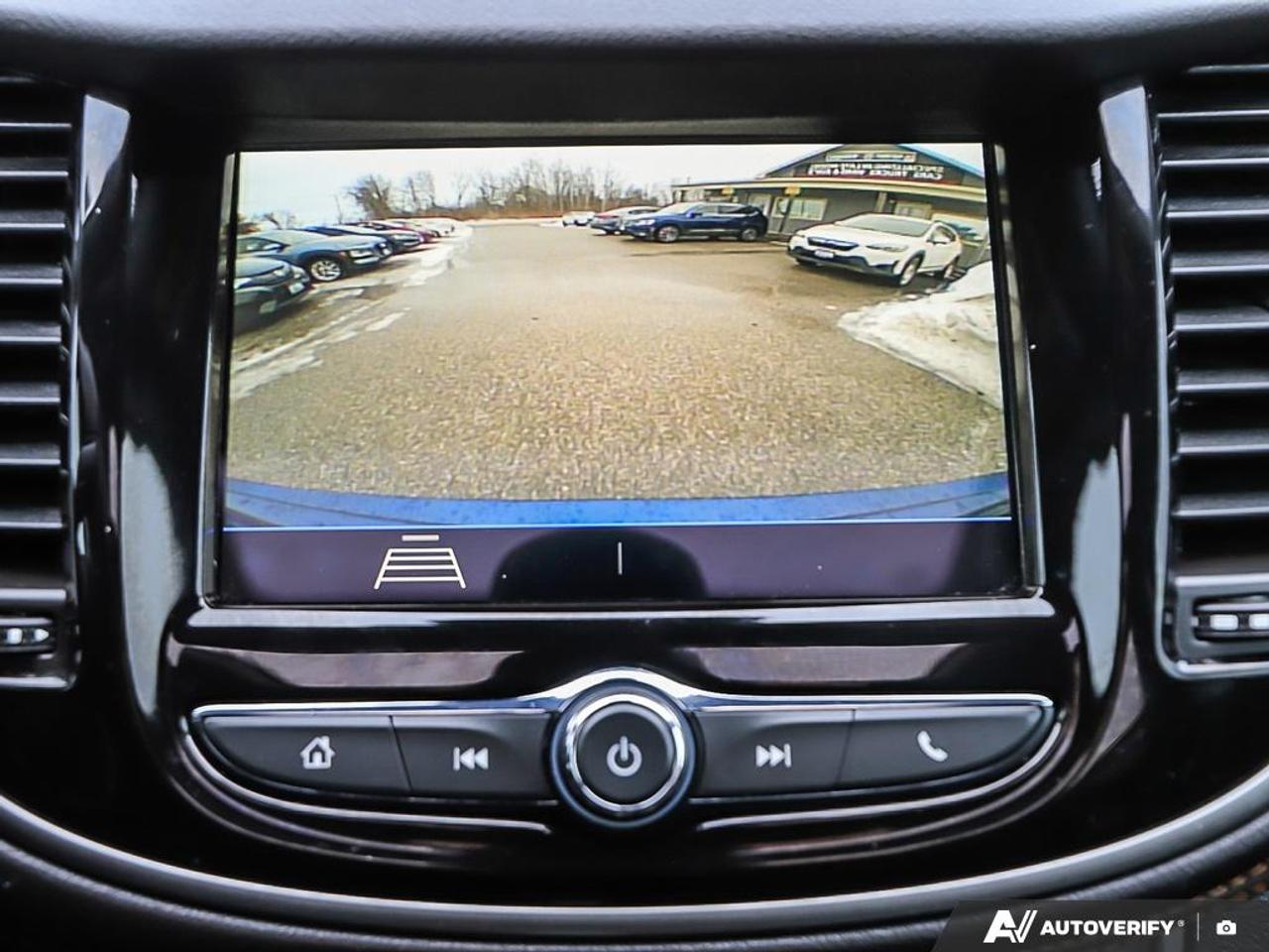 2019 Chevrolet Trax LT, LOW KM'S, REMOTE START, PWR S/ROOF, R/V CAM Photo