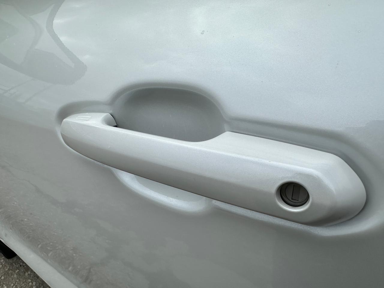 2022 Toyota Highlander XSE V6 AWD Heated Leather Sunroof BackupCam 3-Row Photo