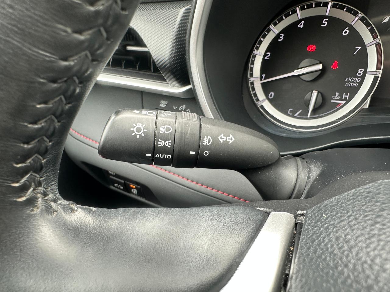 2022 Toyota Highlander XSE V6 AWD Heated Leather Sunroof BackupCam 3-Row Photo