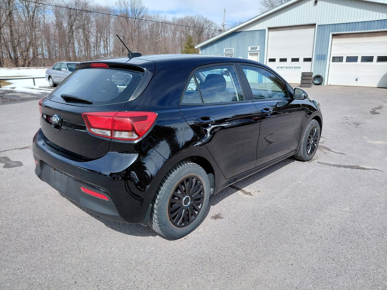 2018 Kia Rio5 LX Photo4