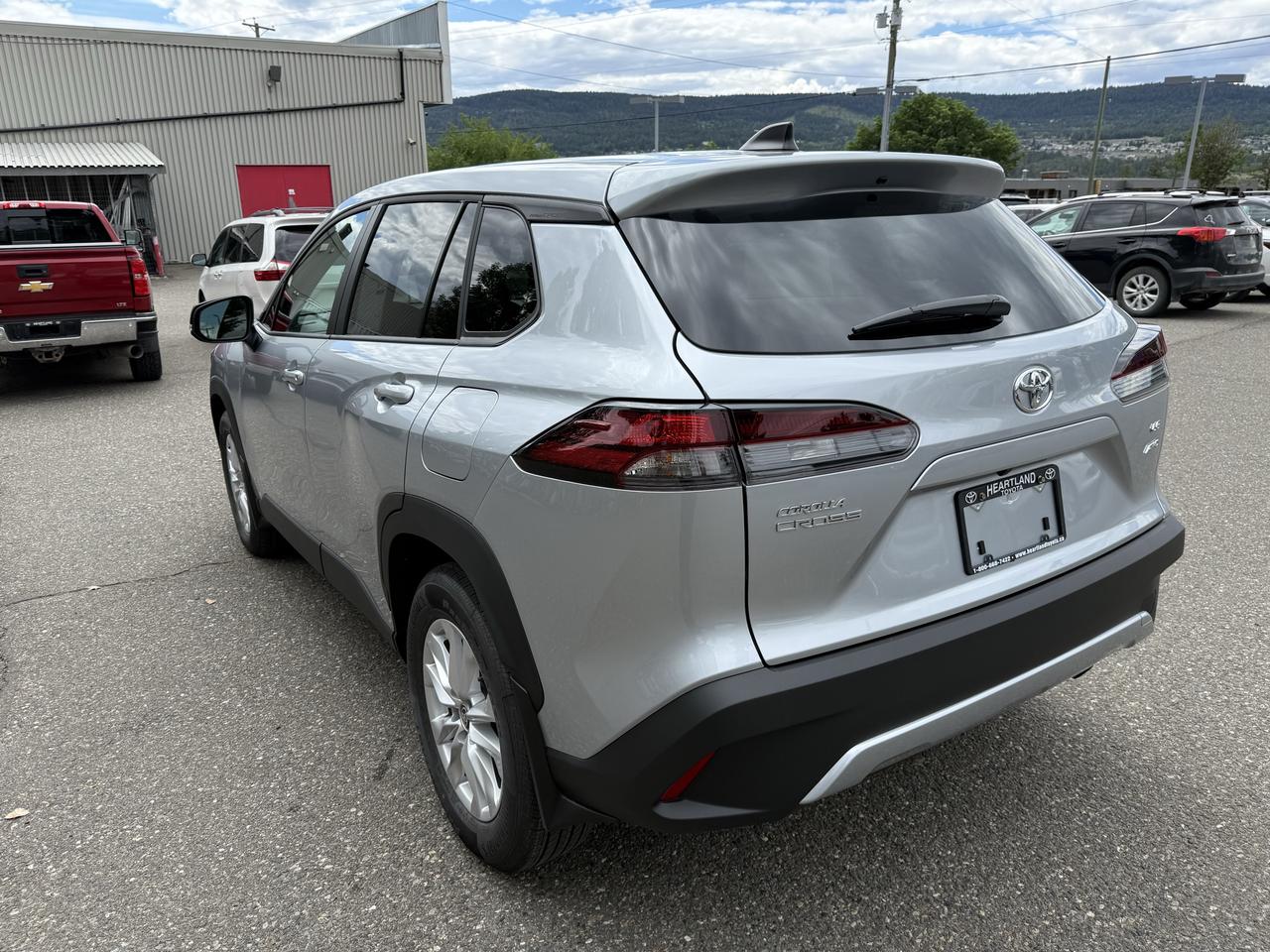 2026 Toyota Corolla Cross LE AWD Photo