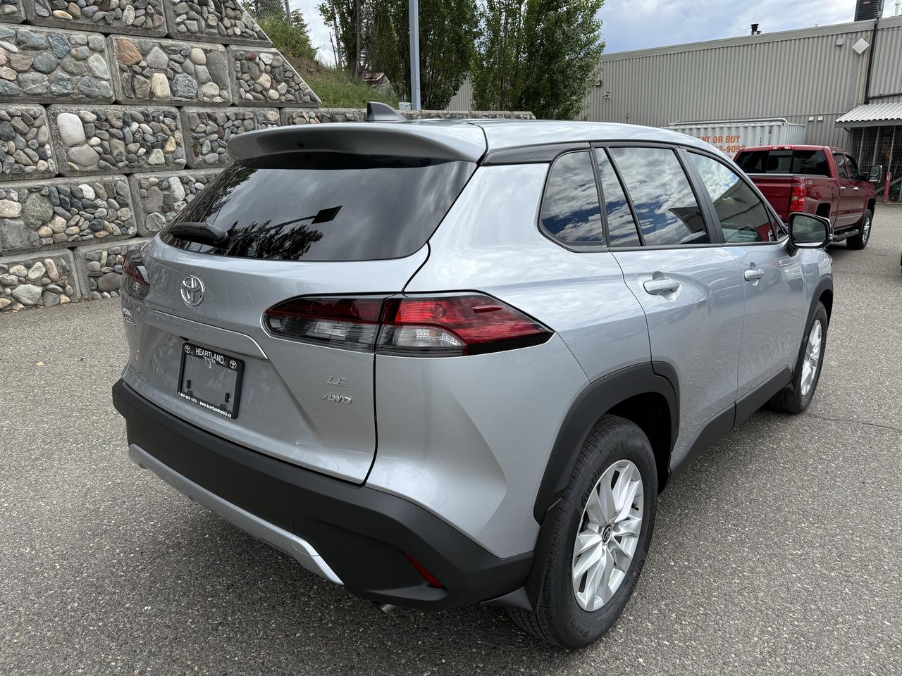 2026 Toyota Corolla Cross LE AWD Photo