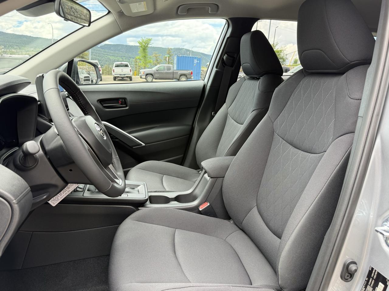 2026 Toyota Corolla Cross LE AWD Photo
