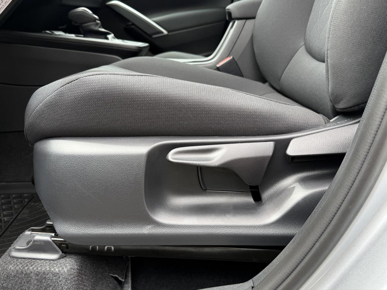 2026 Toyota Corolla Cross LE AWD Photo
