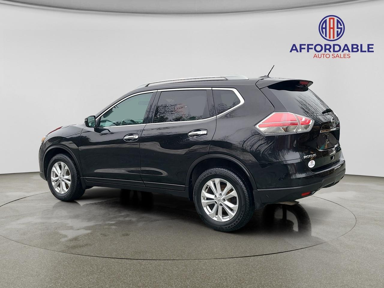 2016 Nissan Rogue SV - Photo #8