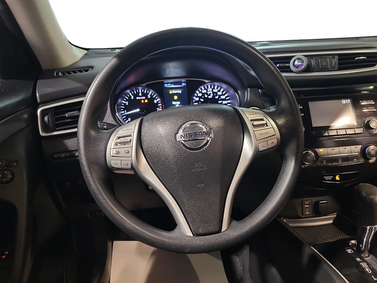 2016 Nissan Rogue SV - Photo #12