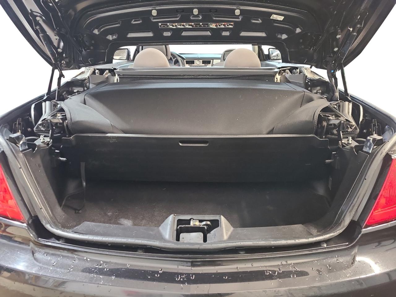 2010 Chrysler Sebring Touring - Photo #18