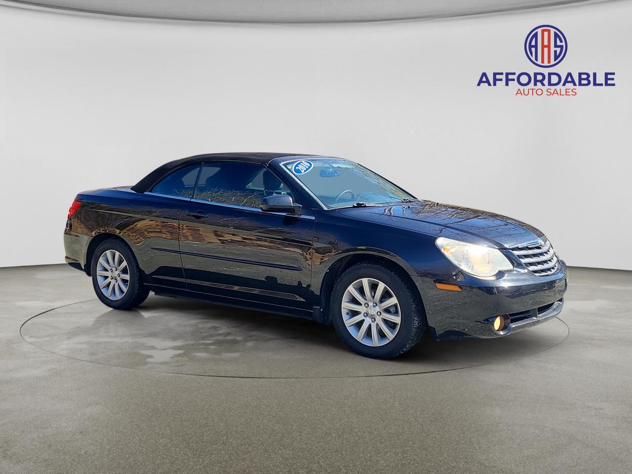 2010 Chrysler Sebring Touring Photo