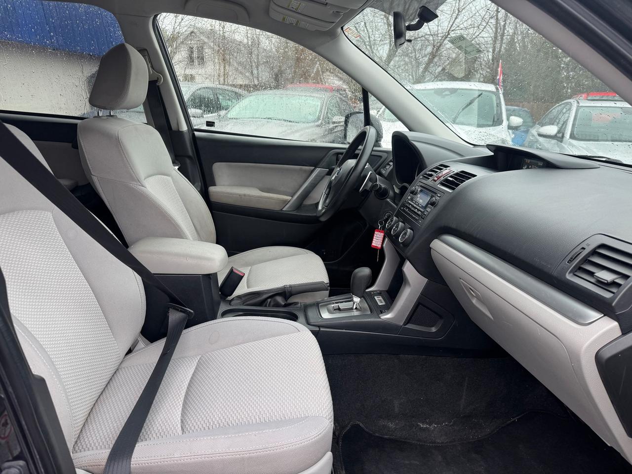 2015 Subaru Forester 5dr Wgn CVT 2.5i Convenience PZEV Photo