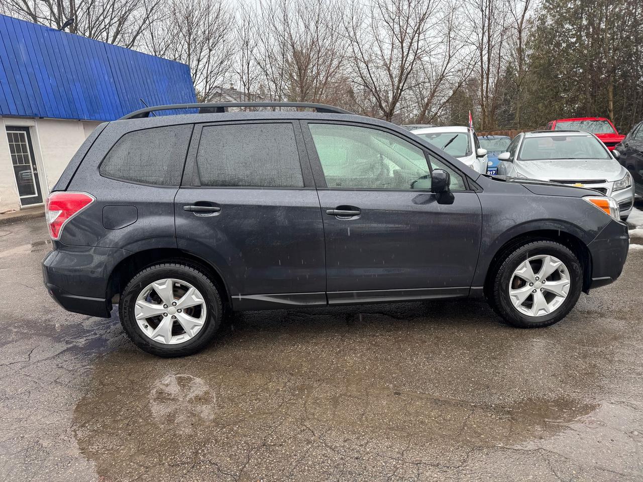 2015 Subaru Forester 5dr Wgn CVT 2.5i Convenience PZEV Photo