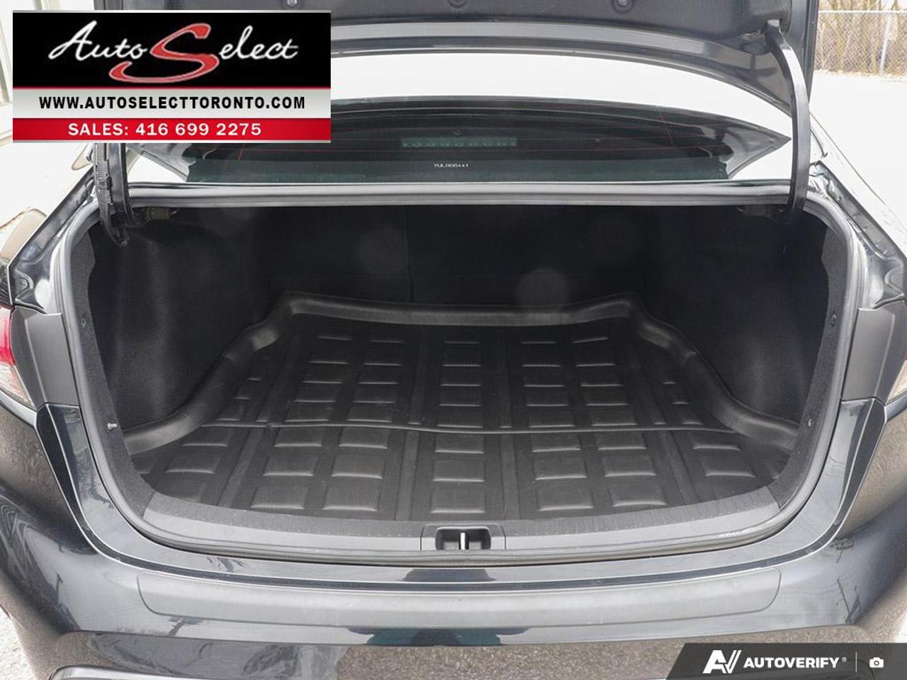 2020 Toyota Corolla XSE Sunroof - Leather - Apple Carplay Photo