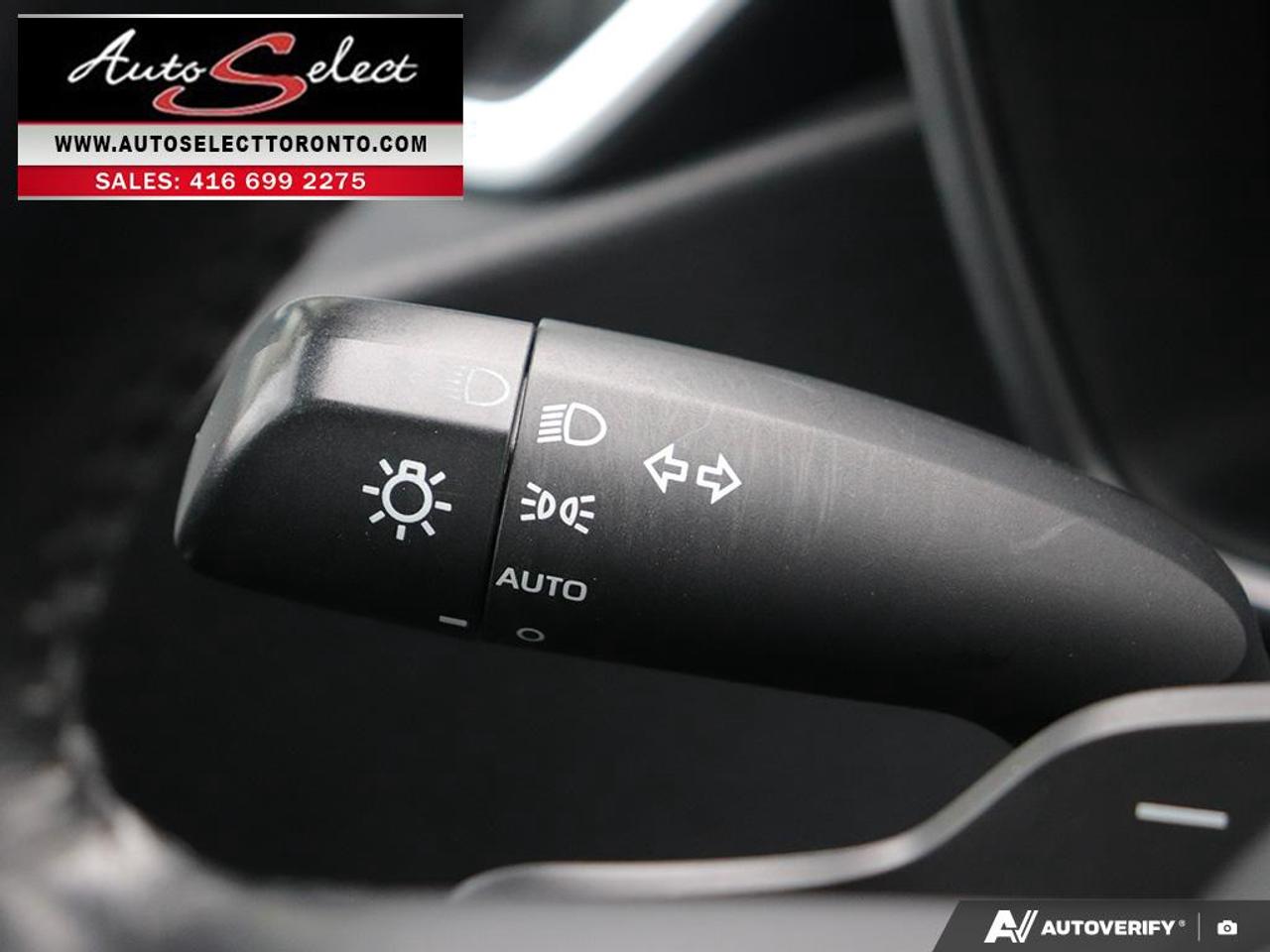 2020 Toyota Corolla XSE Sunroof - Leather - Apple Carplay Photo