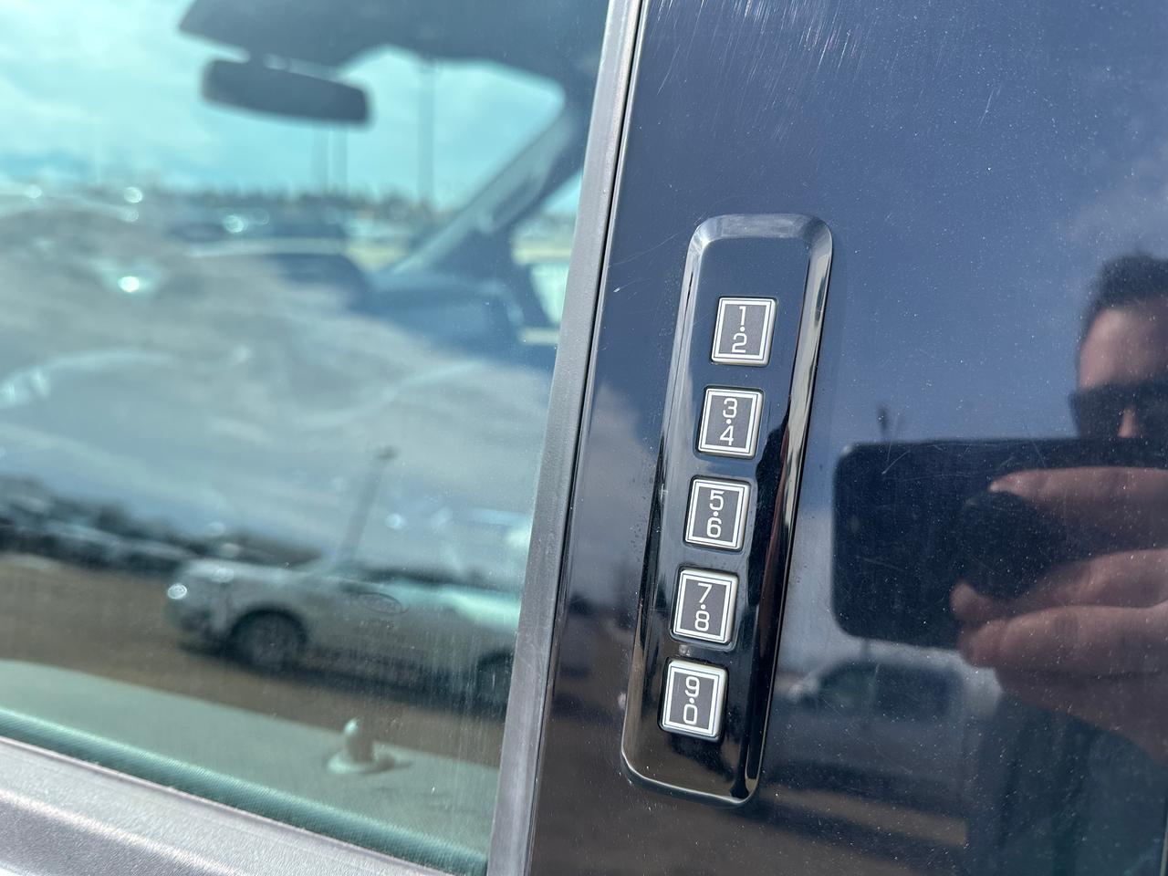 2023 Ford F-150 XLT Photo5