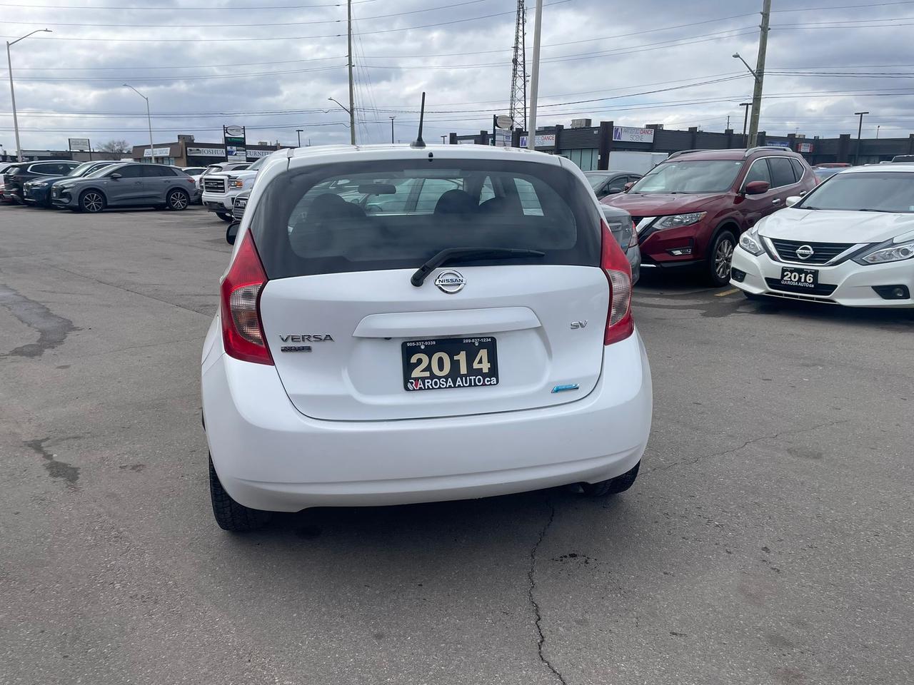 2014 Nissan Versa Note LOW KM NEW TRANSMISTION CAMERA SAFETY CERTRIFED Photo4