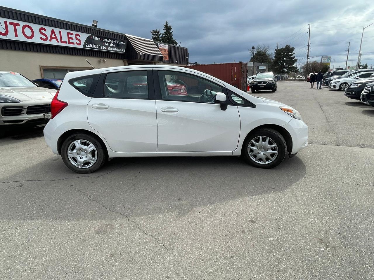 2014 Nissan Versa Note LOW KM NEW TRANSMISTION CAMERA SAFETY CERTRIFED Photo