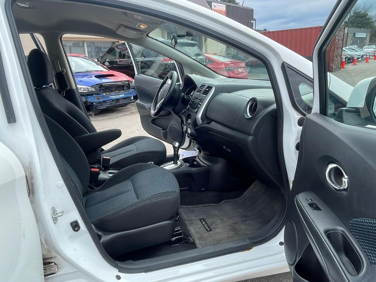 2014 Nissan Versa Note LOW KM NEW TRANSMISTION CAMERA SAFETY CERTRIFED Photo