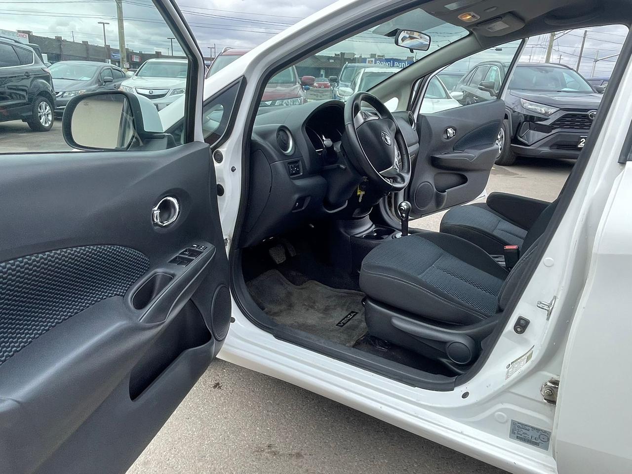 2014 Nissan Versa Note LOW KM NEW TRANSMISTION CAMERA SAFETY CERTRIFED Photo