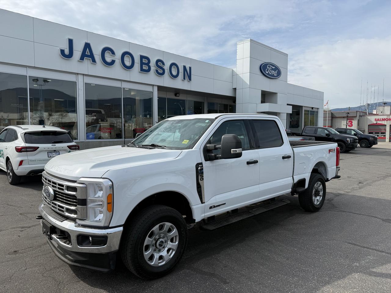 2023 Ford F-350 Super Duty SRW XLT Photo1