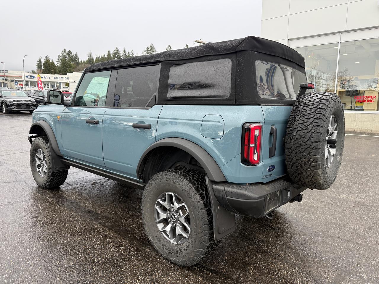2022 Ford Bronco Badlands Photo3