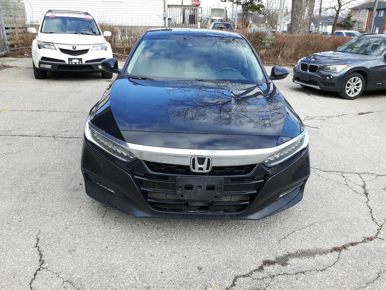 2019 Honda Accord Touring Photo