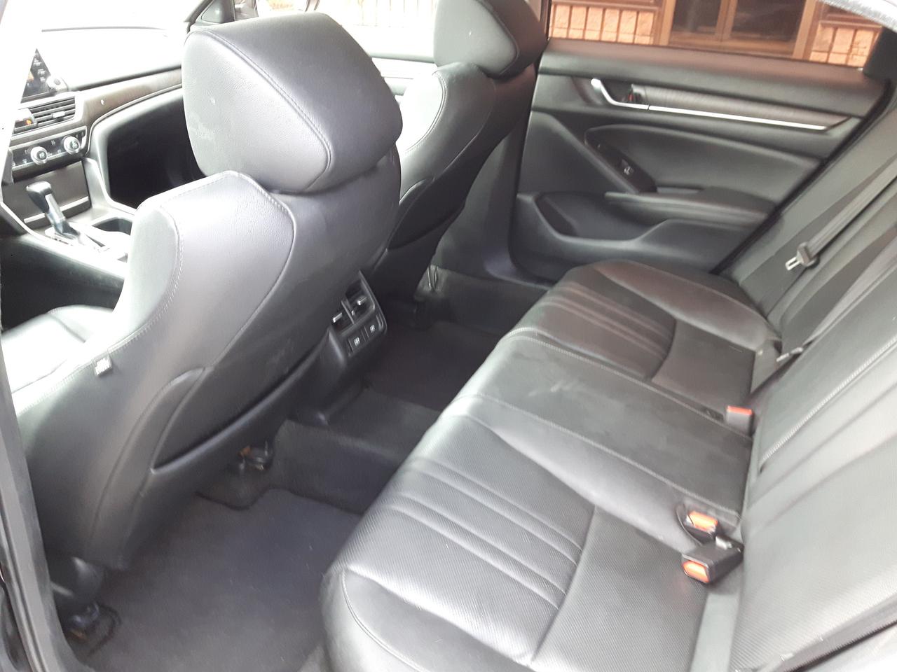 2019 Honda Accord Touring Photo