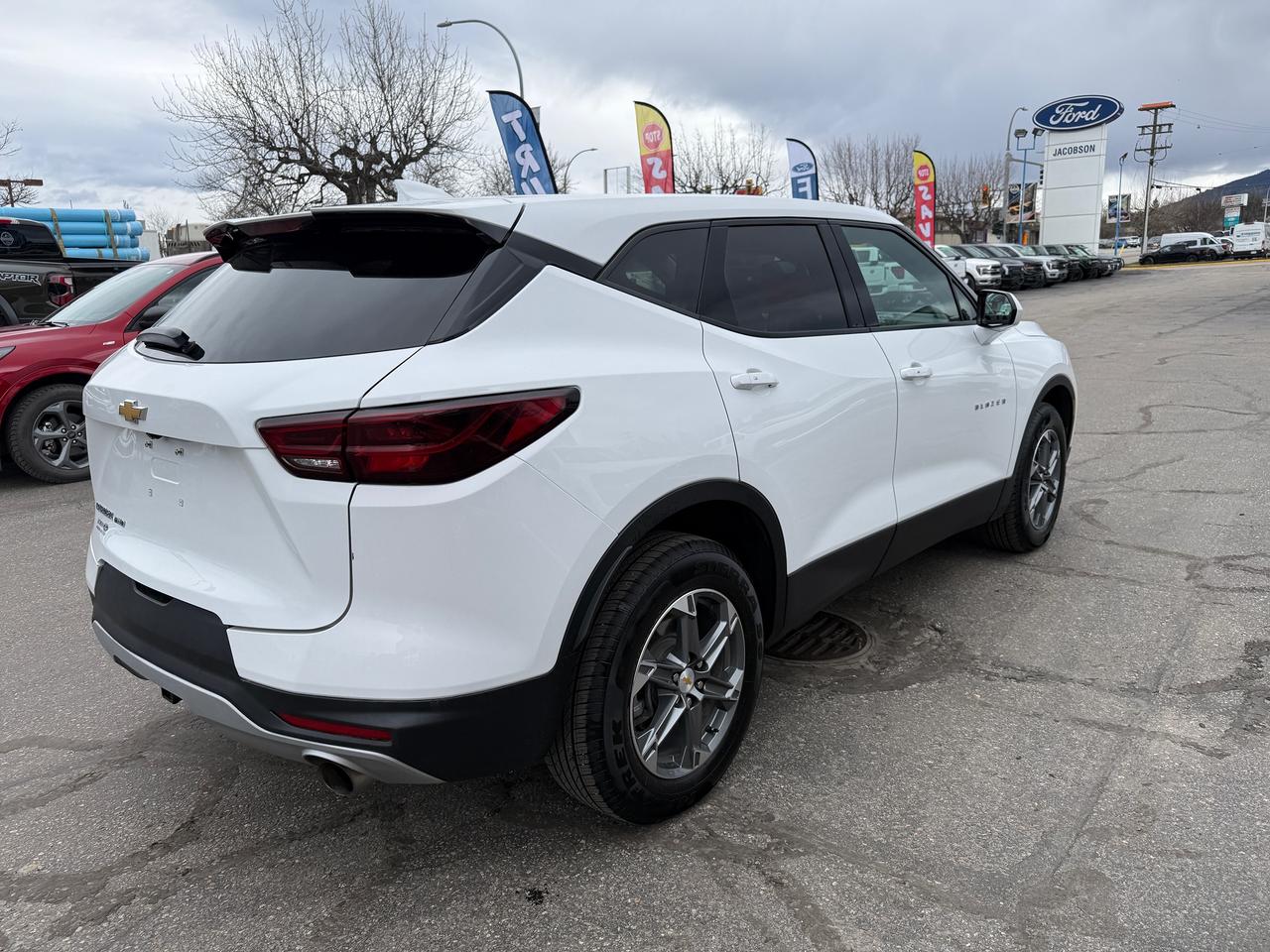 2023 Chevrolet Blazer LT Photo4